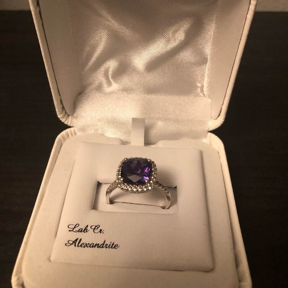 Lab Created Alexandrite Ring size 9.5